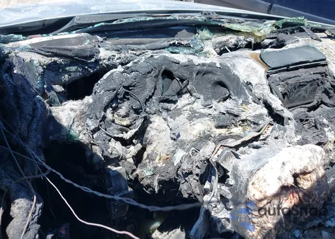 2008 Mercedes-Benz C 300 Luxury/Sport из США, поврежденный, VIN WDDGF54X68R006240